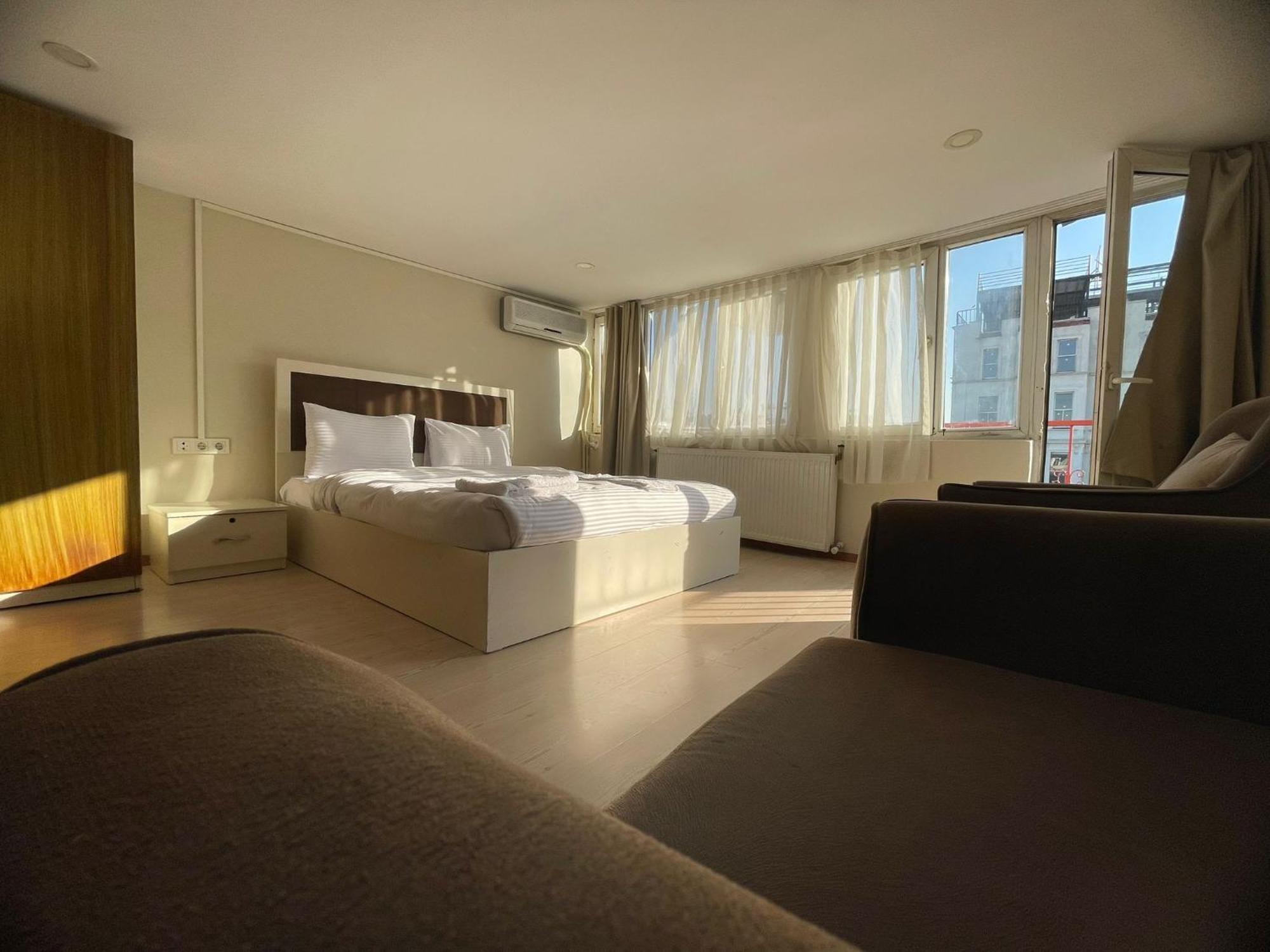 Ufuk Hotel Стамбул Экстерьер фото