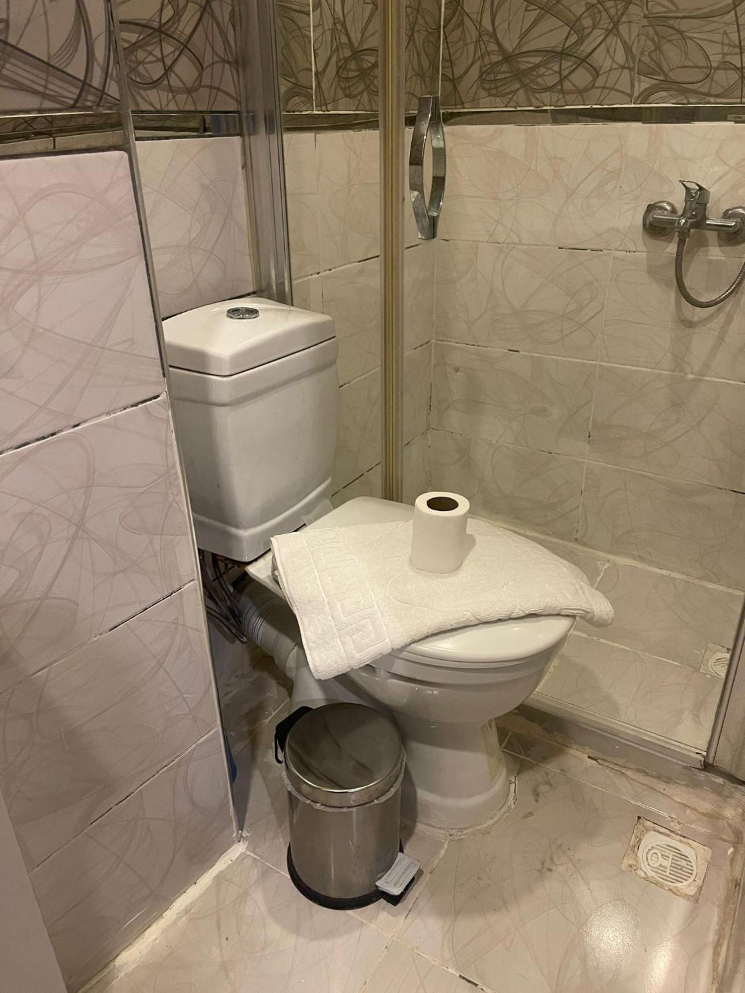Ufuk Hotel Стамбул Экстерьер фото